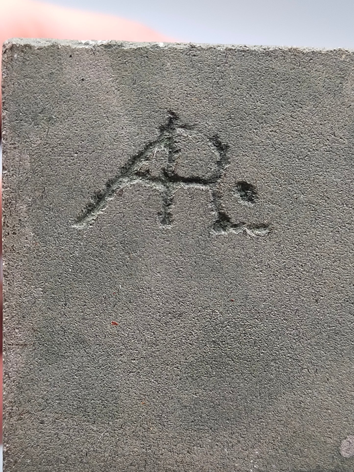 Moderne Heuschrecken Skulptur aus Metall - Kupfer Künstler AR