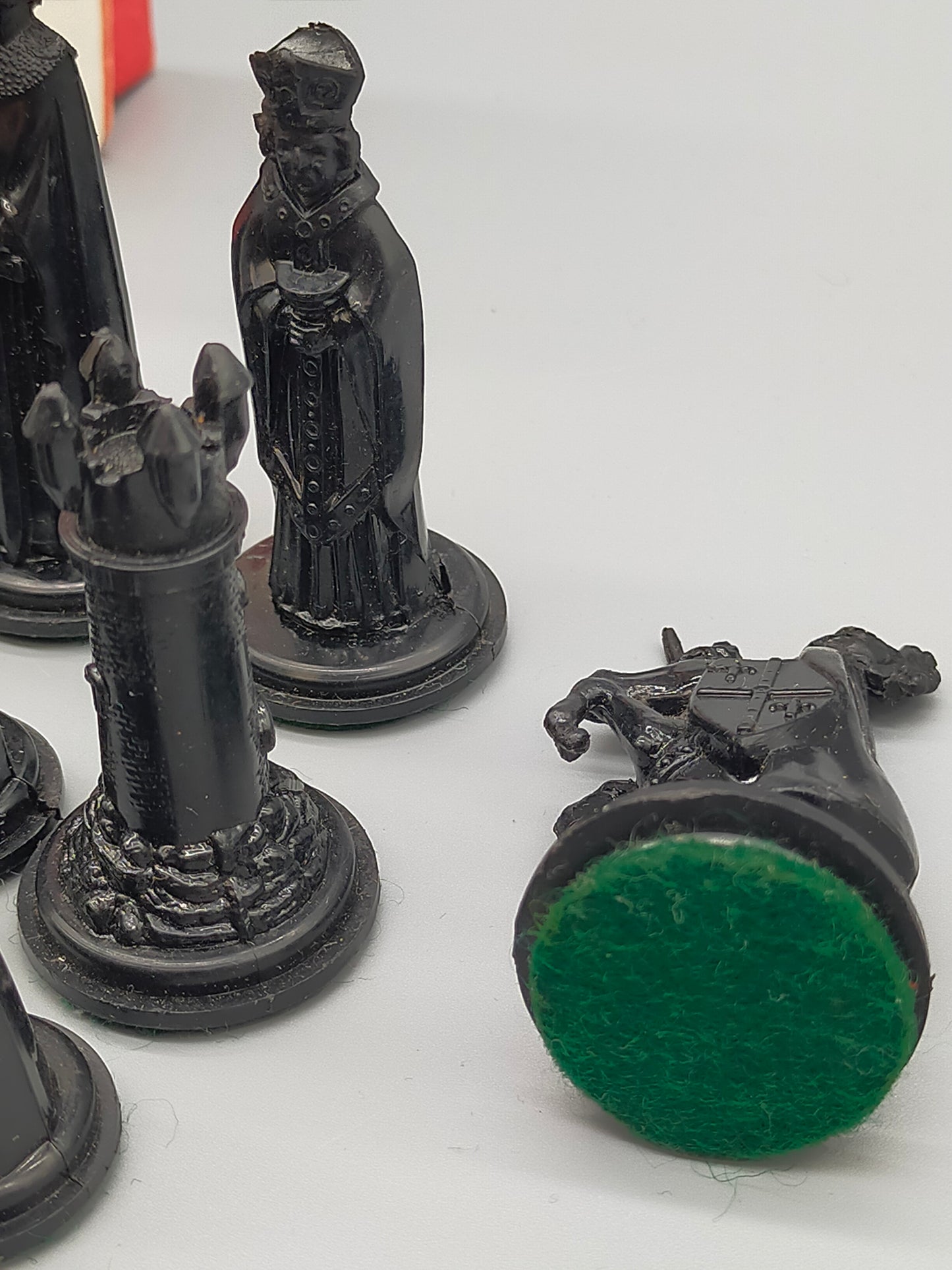 Klassisches Crescent Medieval Chessmen Schachspiel Vintage Brettspiel