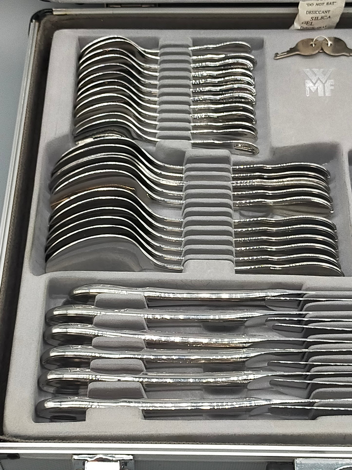 Hochwertiges WMF Besteck Komplet Set im Koffer Elegantes Design