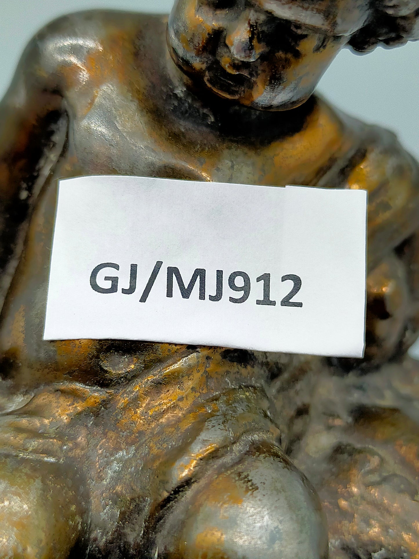 Antike Putto Bronze Figur mit Trauben im Barock Stil