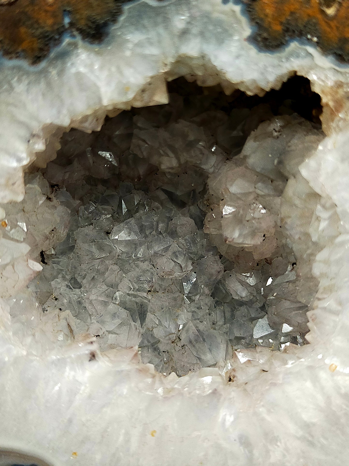 Eindrucksvolle Mineralien Druse – Natürliche Amethyst Geode