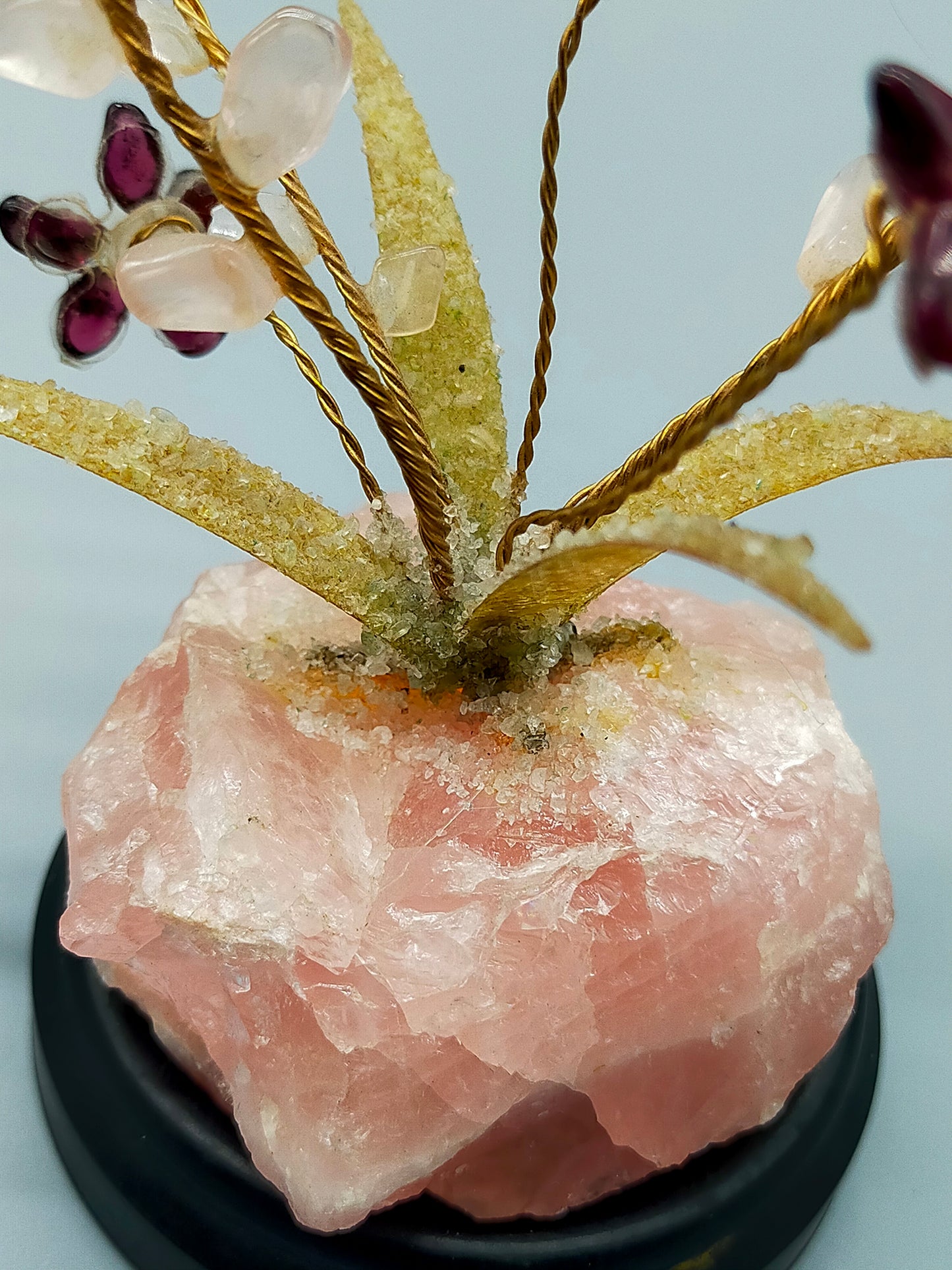 Edelstein Baum aus Rosenquarz und Granat Kunstvolle Handarbeit