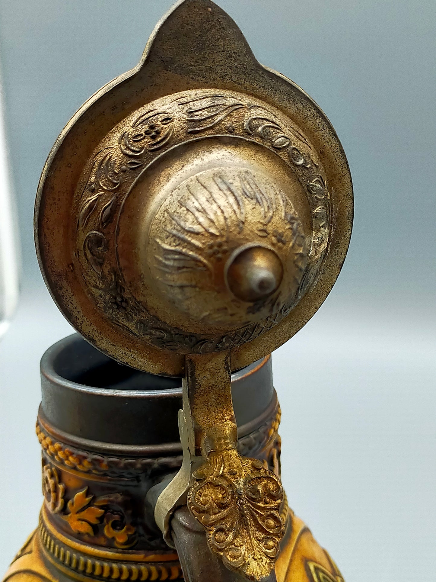 Rustikaler Gerz W. Germany Krug Detailreicher Schenkkrug mit Zinndeckel