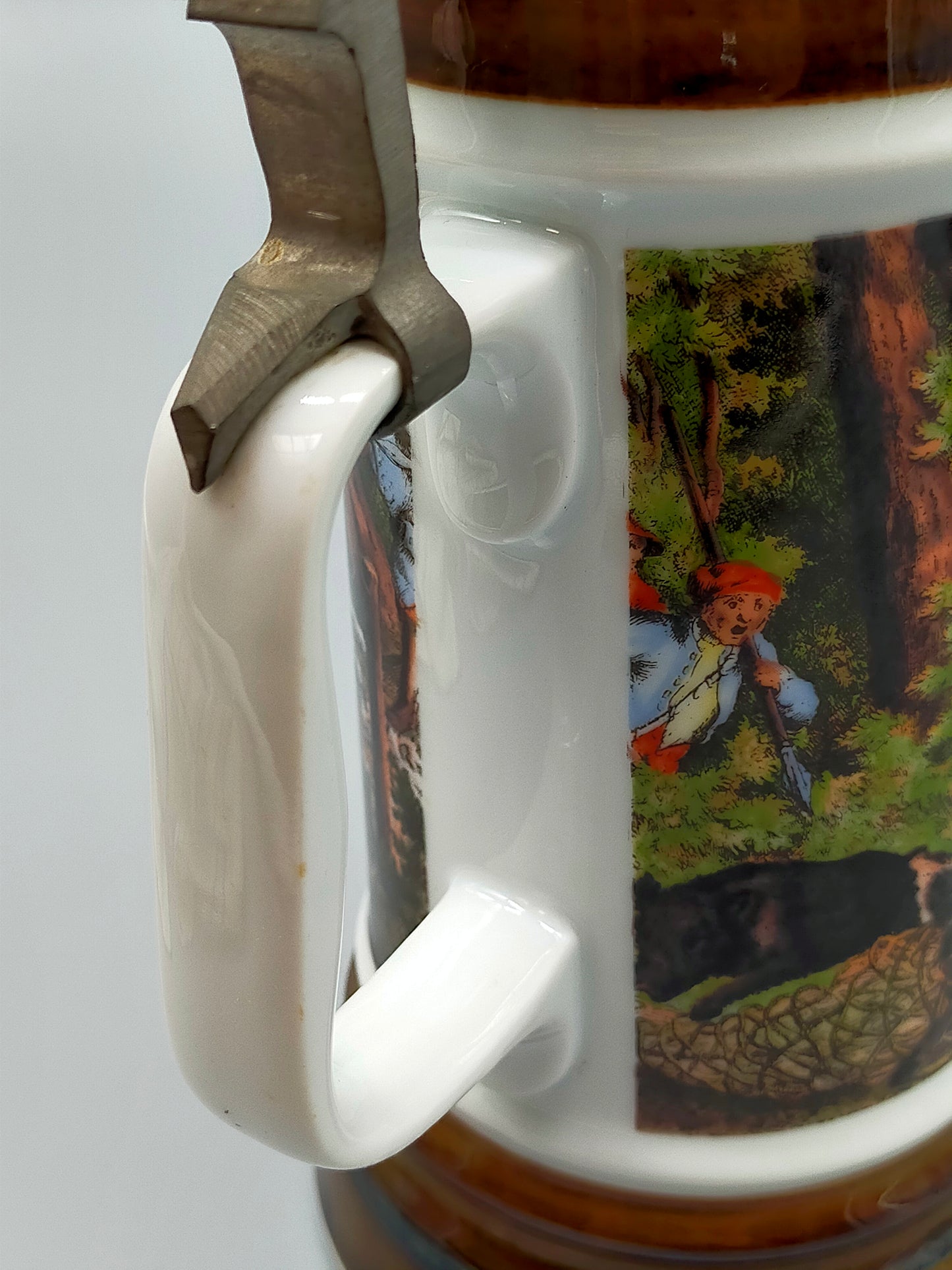 Rastal Bierkrug von 1977 – Detailreiches Jagdmotiv mit Zinndeckel