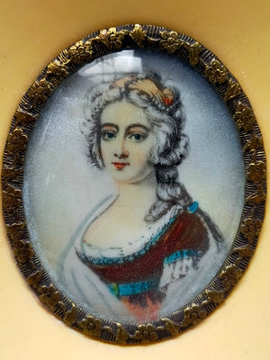 Französische Schule (XVIII) Miniaturporträt einer edlen Dame Gemälde
