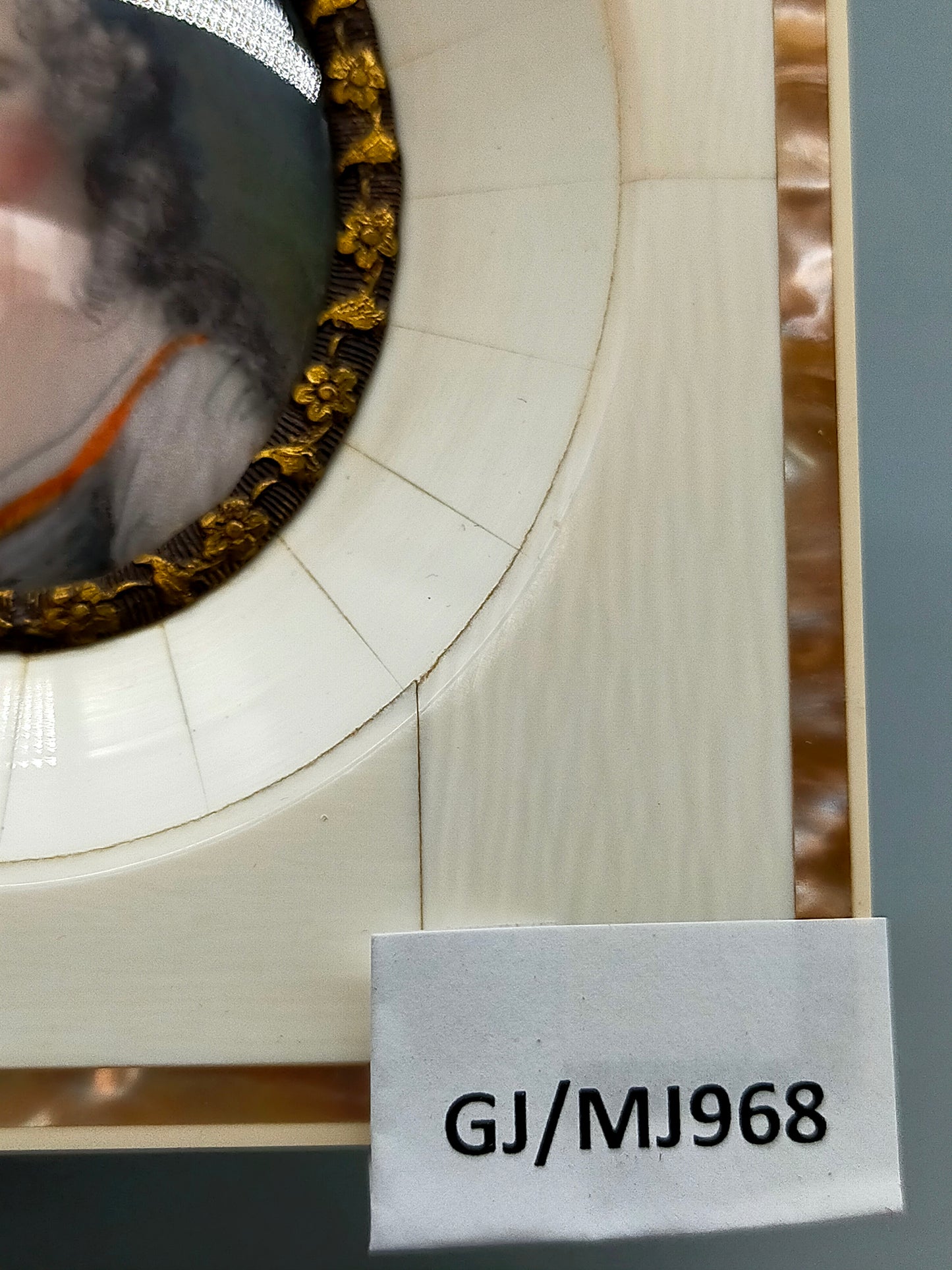 Französische Schule (XVIII)  Damenportrait Miniatur