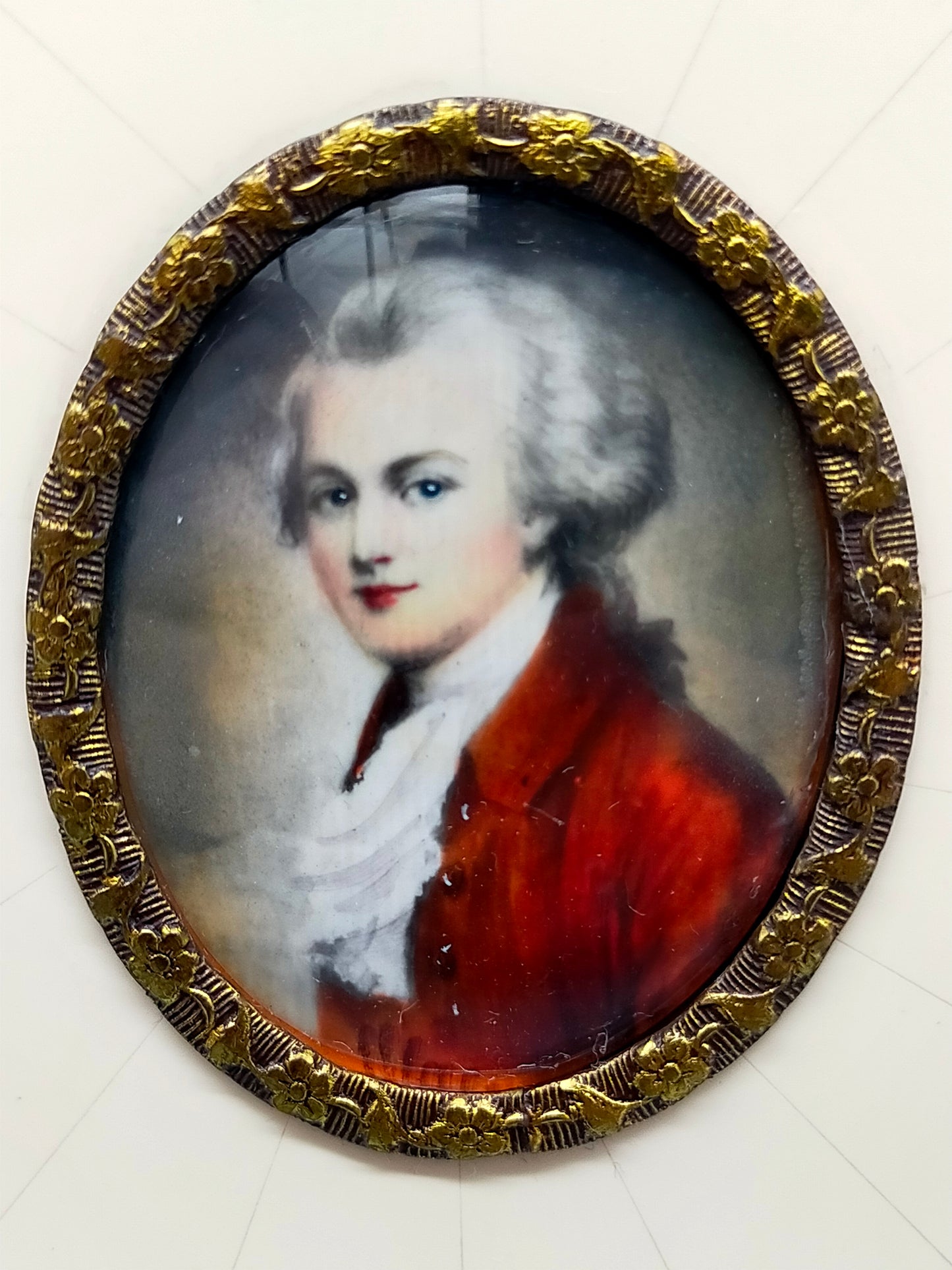 Klassisches W.A. Mozart Porträt Handgemalte Miniatur im verzierten Rahmen