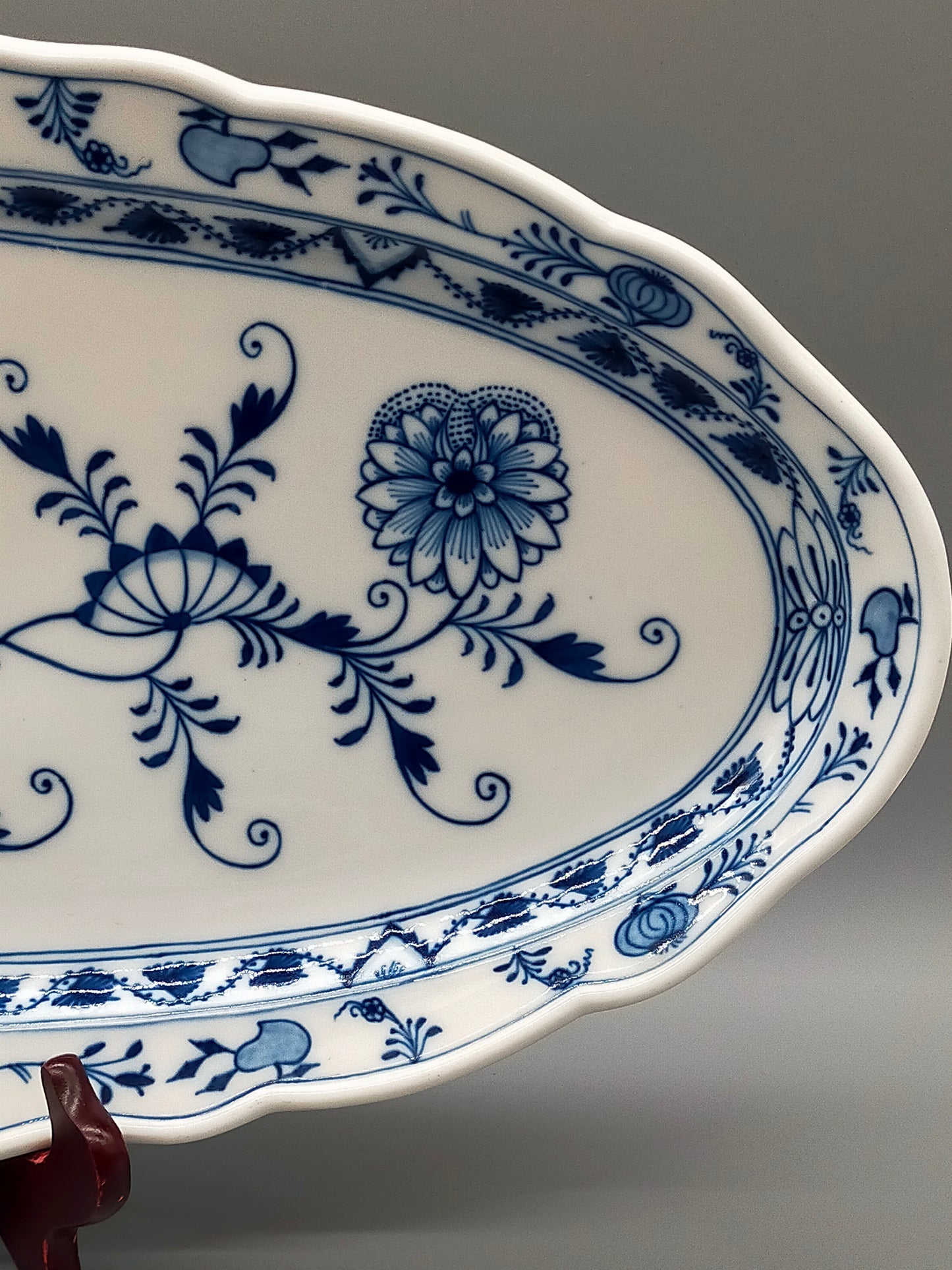 Edle Meissen Zwiebelmuster Servierplatte – Große ovale Porzellanplatte