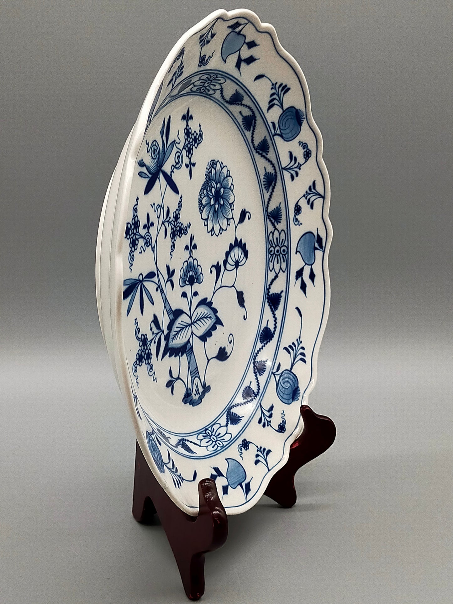Meissen Zwiebelmuster Servierteller – Edles Meissener Porzellan