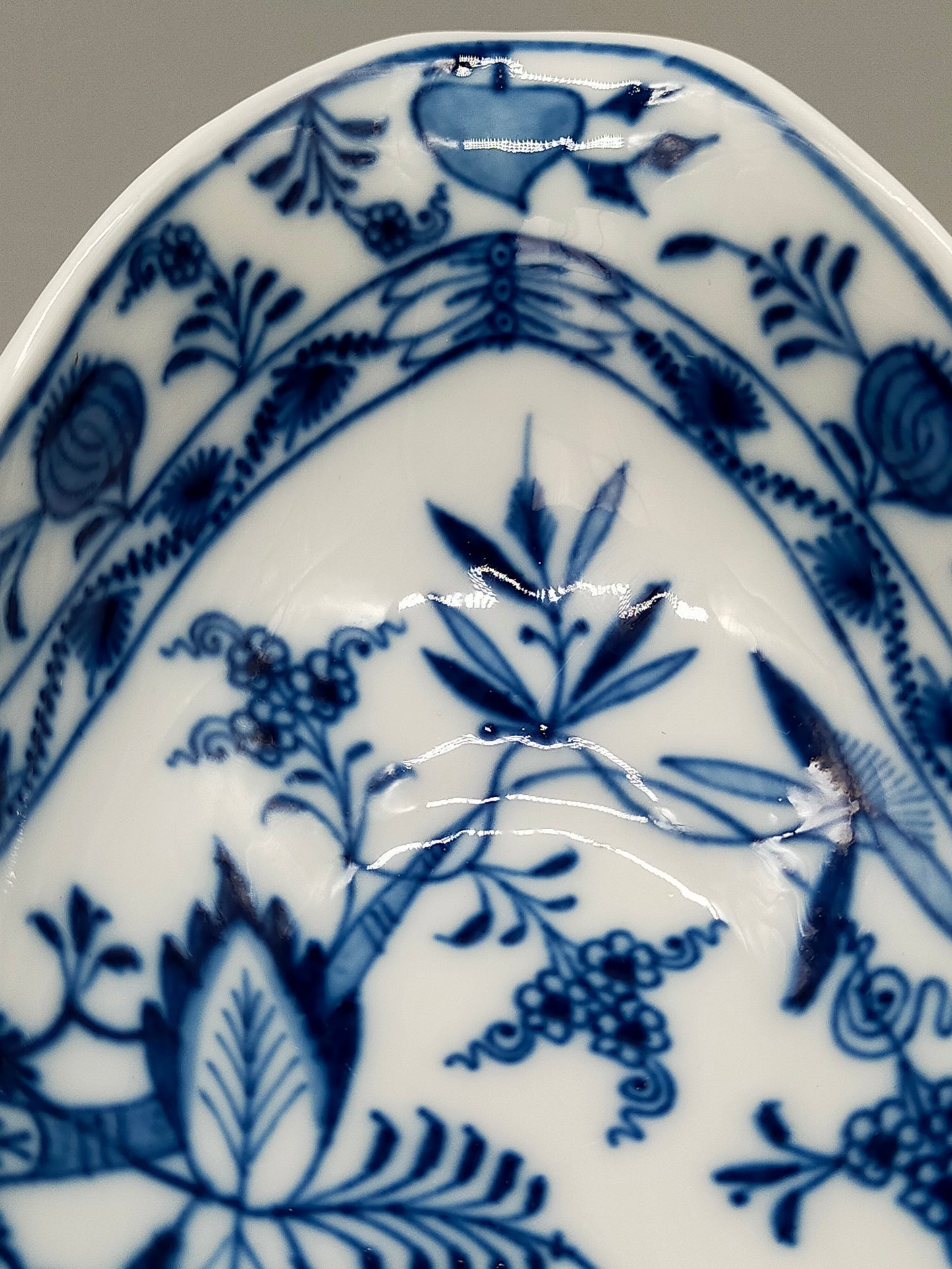 Eleganz Meissen Sauciere Zwiebelmuster aus Porzellan