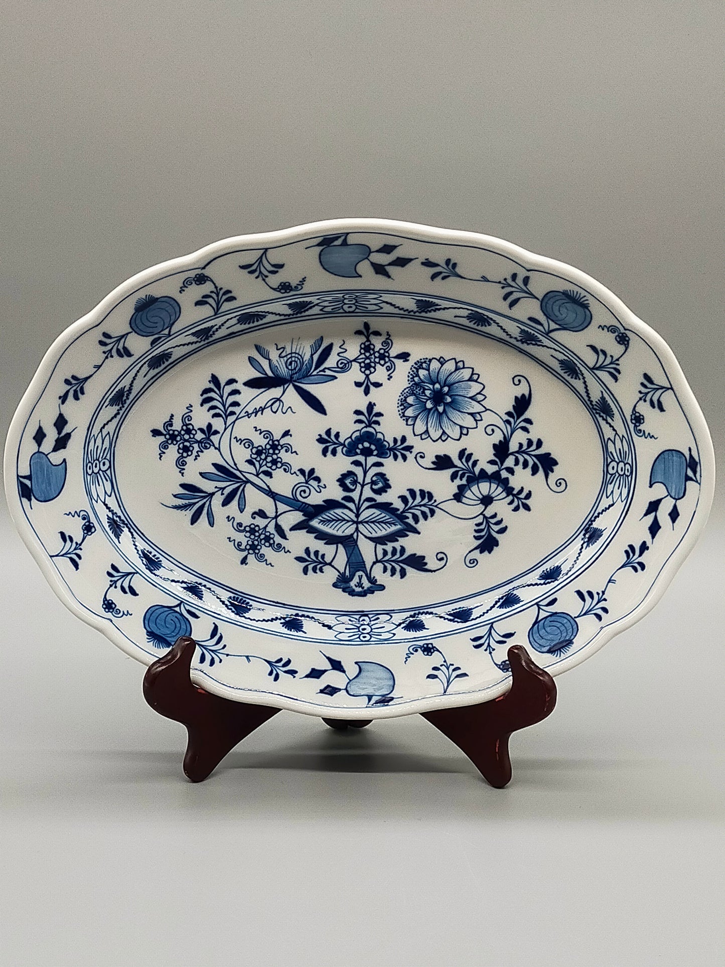 Klassisches Meissen Zwiebelmuster Ovaler Servierteller