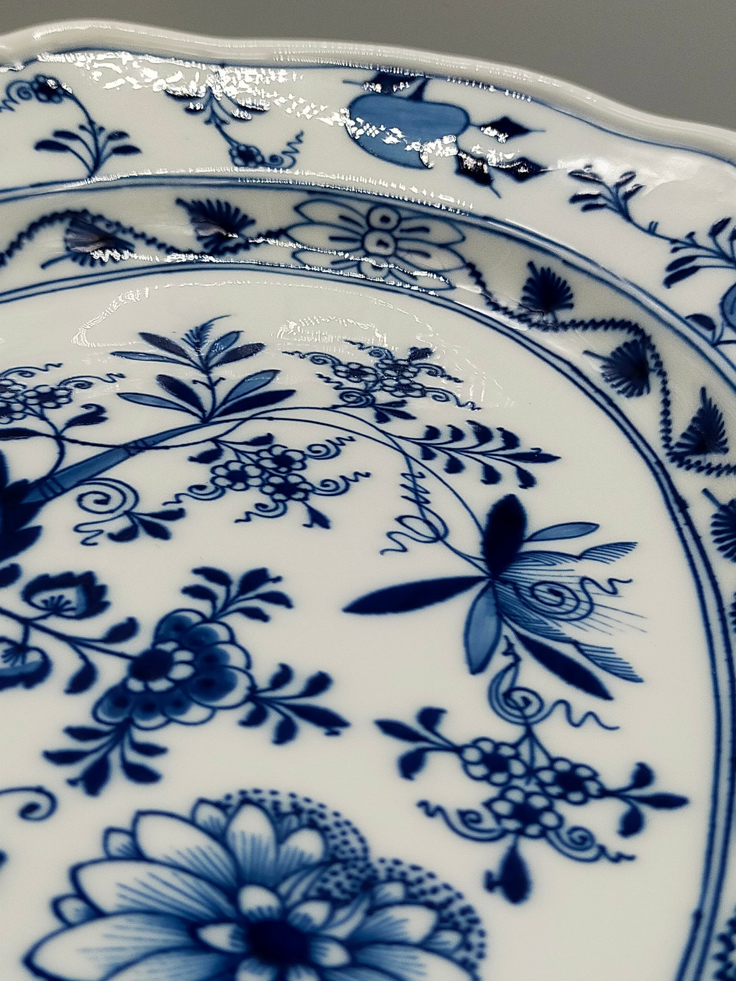 Meissen Zwiebelmuster Ovaler Servierteller – Klassisches Porzellan