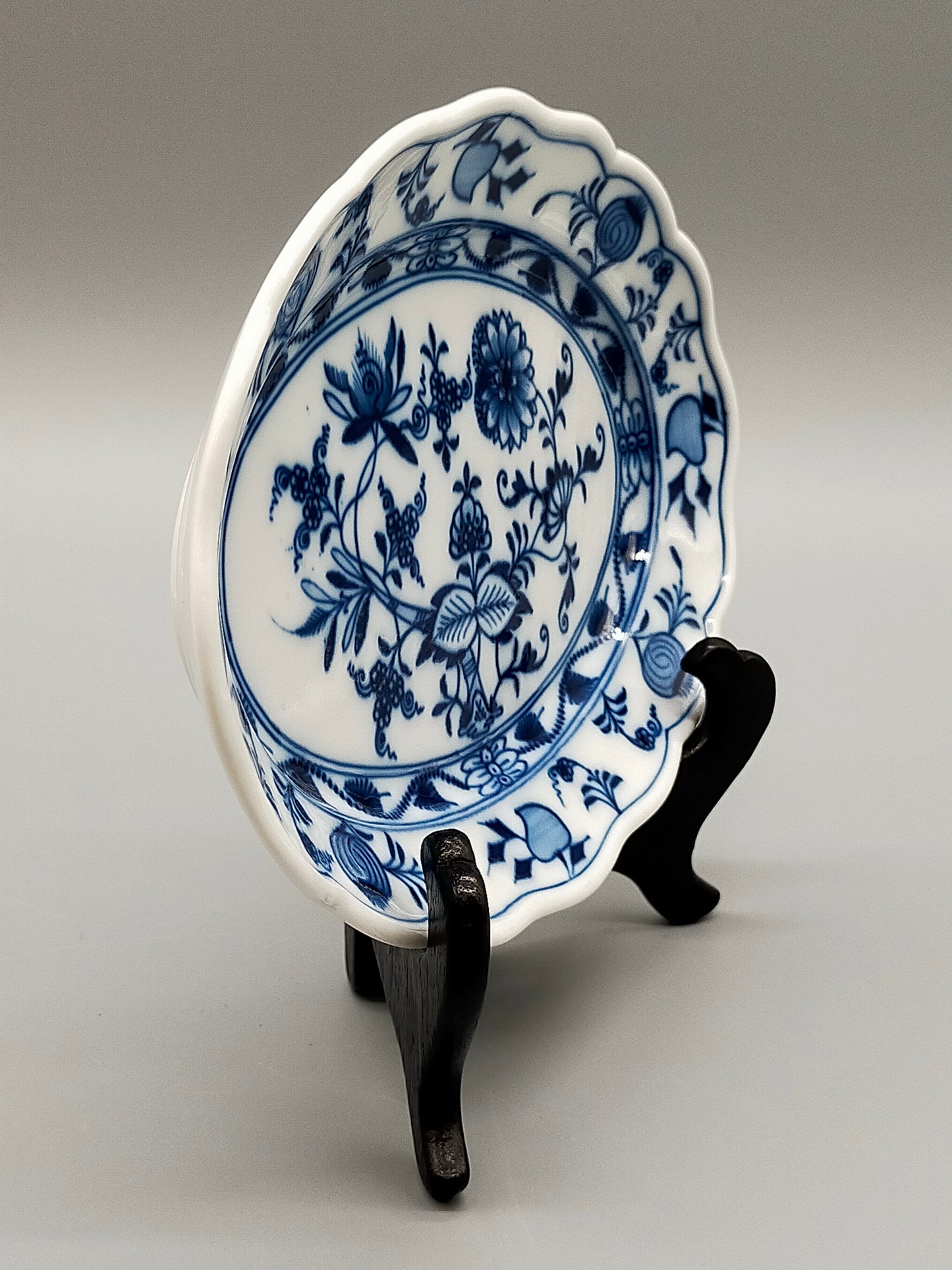 Elegante Meissen Prunk Schale Zwiebelmuster Porzellan oval
