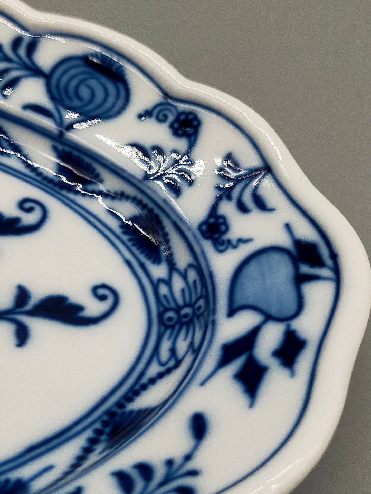 Elegante Meissen Prunk Schale Zwiebelmuster Porzellan oval