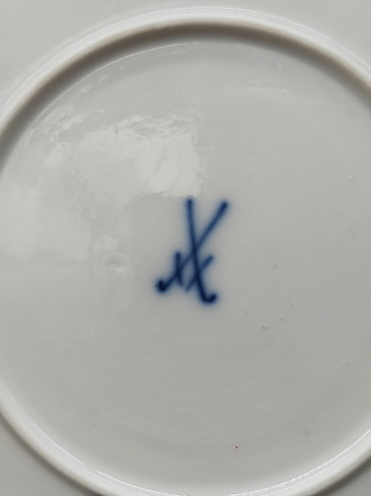 Edle Meissen Porzellan Terrine – Klassisches Zwiebelmuster mit Deckel