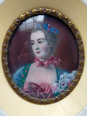 Französische Schule (XIX) Edles Miniatur Porträt einer Dame
