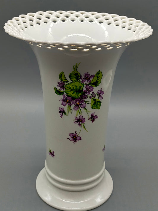 Edle Wallendorf Porzellan Vase – Durchbrochener Rand & Veilchendekor