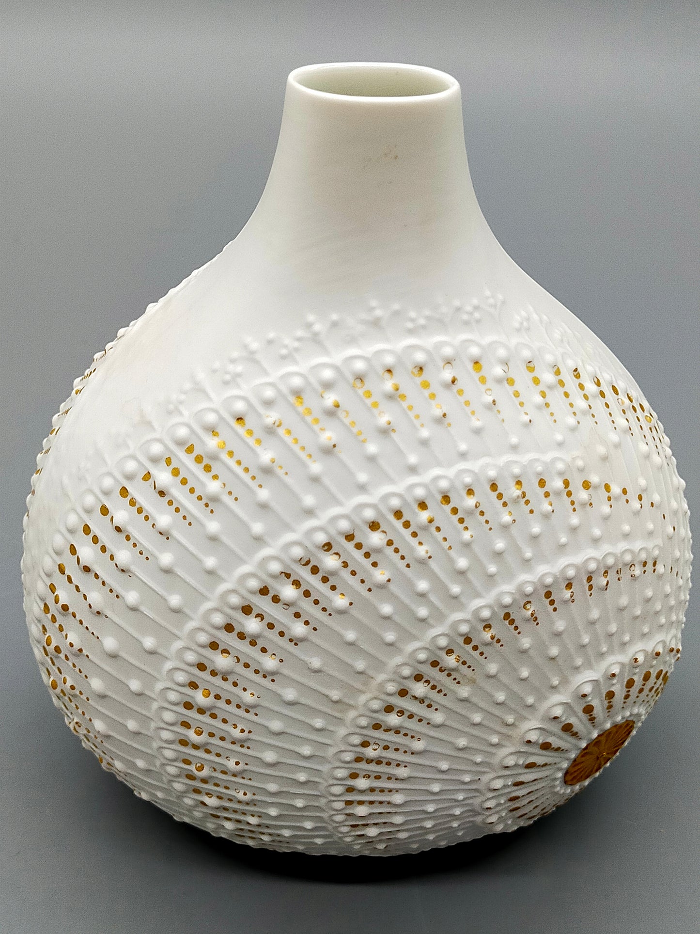 Kaiser Porzellan Vase Fidibus Weiß Gold Elegantes Relief Design