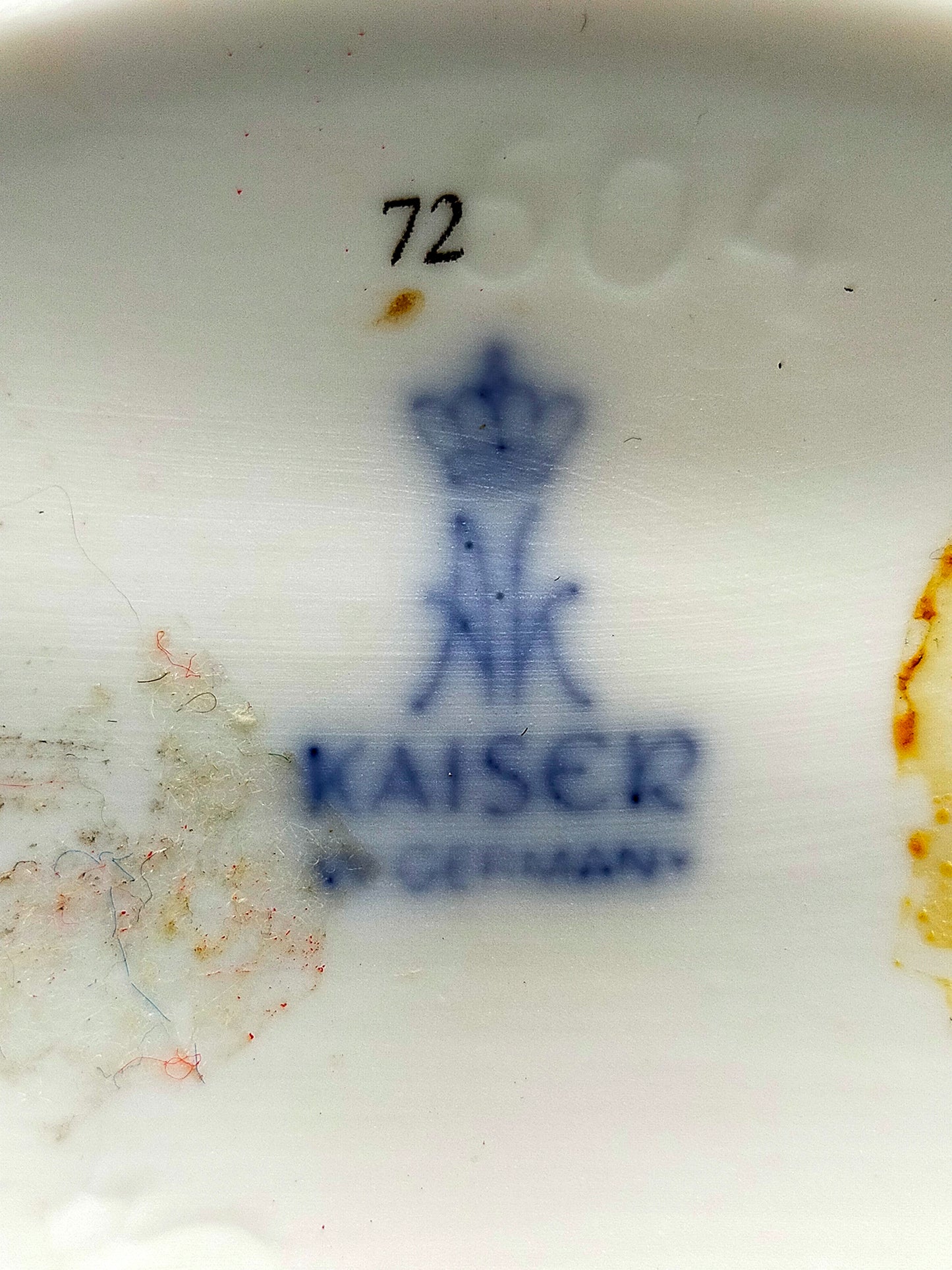 Kaiser Porzellan Vase Fidibus Weiß Gold Elegantes Relief Design