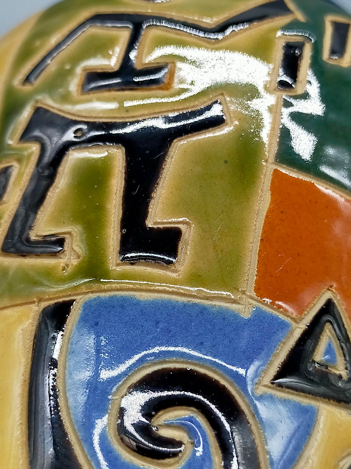 Bunte Keramik Vase mit Henkeln Abstraktes Design im Picasso-Stil