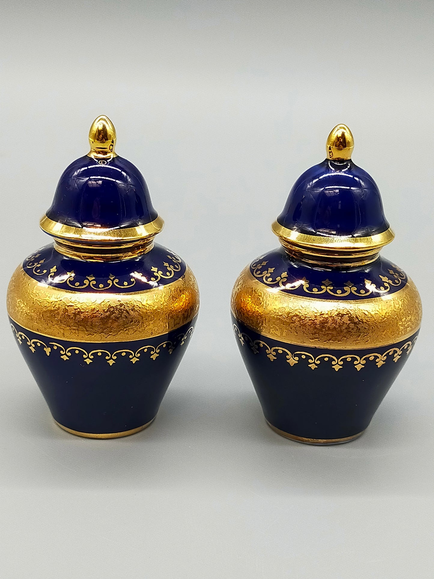 Royal KPM Porcellan Bavaria Deckelvasen Echt Cobalt mit Golddekor