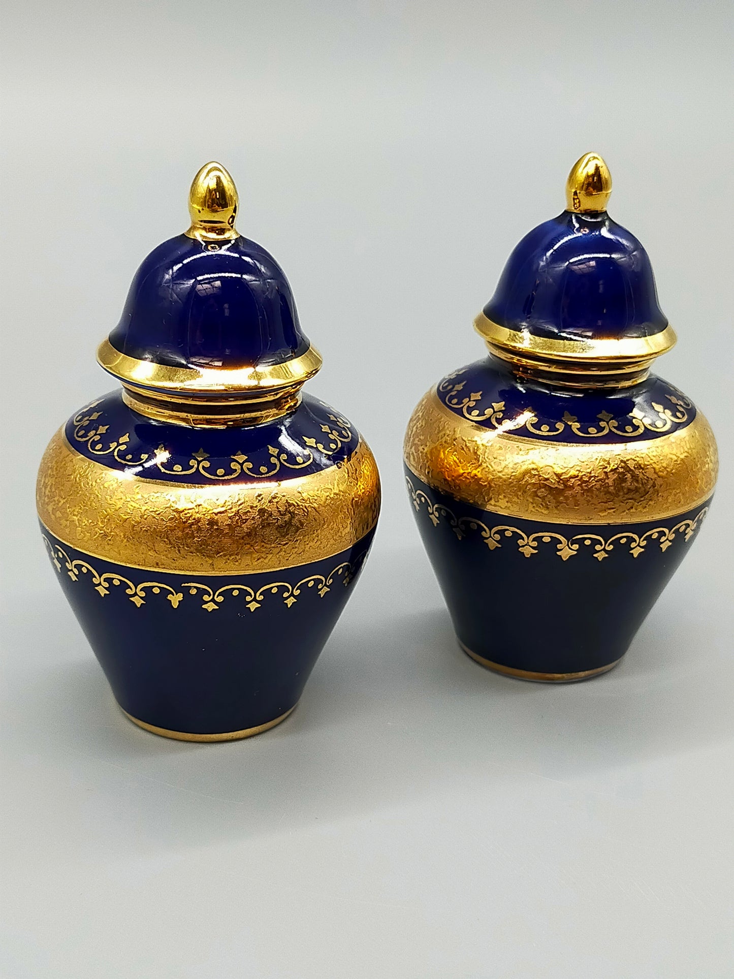 Royal KPM Porcellan Bavaria Deckelvasen Echt Cobalt mit Golddekor