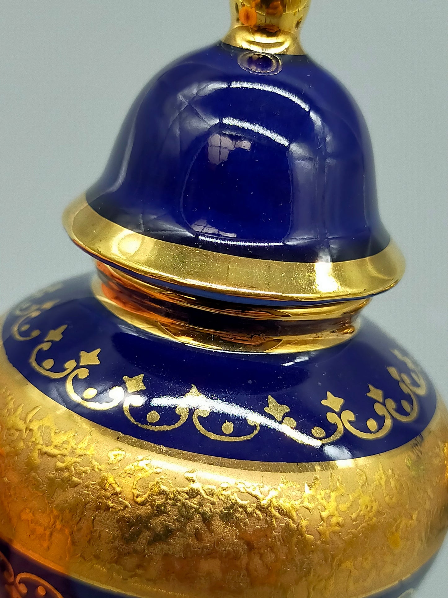 Royal KPM Porcellan Bavaria Deckelvasen Echt Cobalt mit Golddekor