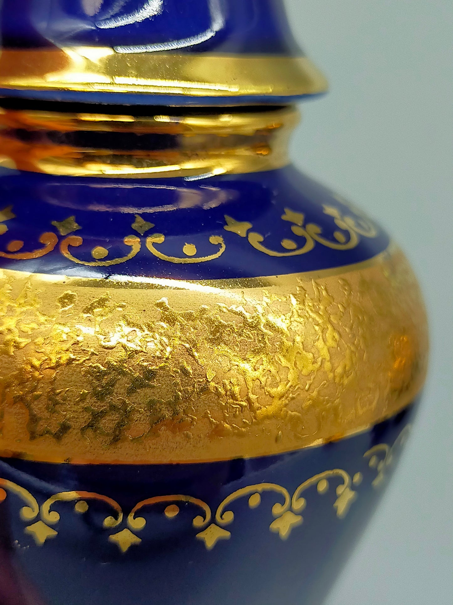 Royal KPM Porcellan Bavaria Deckelvasen Echt Cobalt mit Golddekor