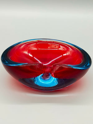 Murano Sommerso Glas Aschenbecher – Vintage Design in Rot und Blau
