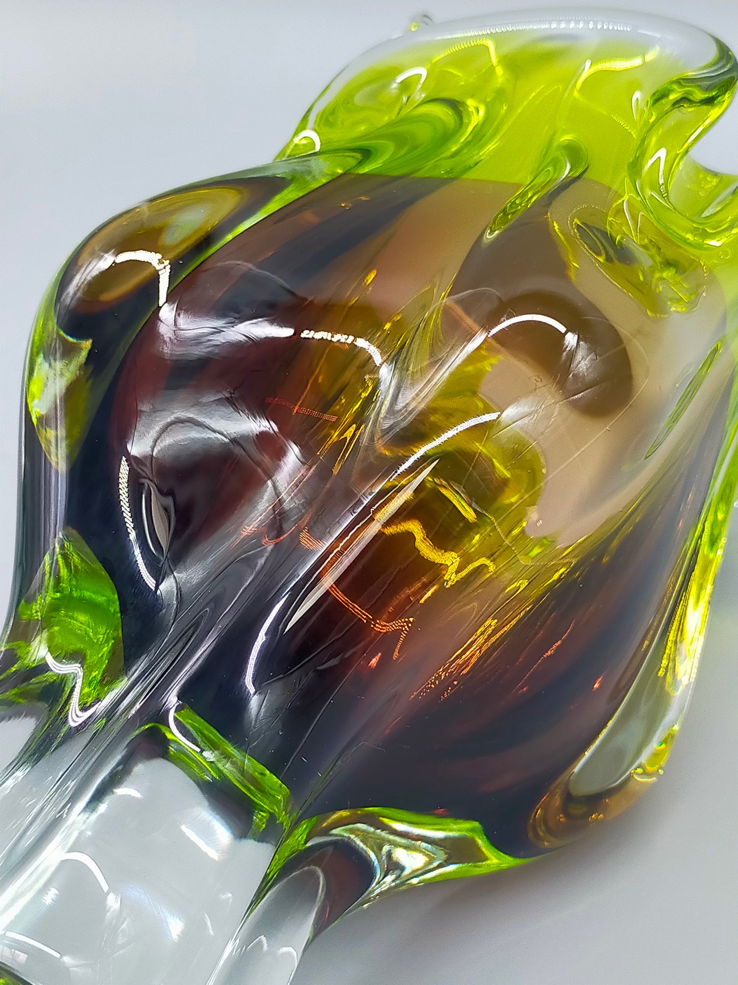Murano Glas Vase Elegantes Sommerso Design in Grün und Braun