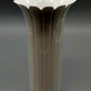 Elegante Kaiser Porzellan Vase Weißes Reliefdesign mit Wellenrand