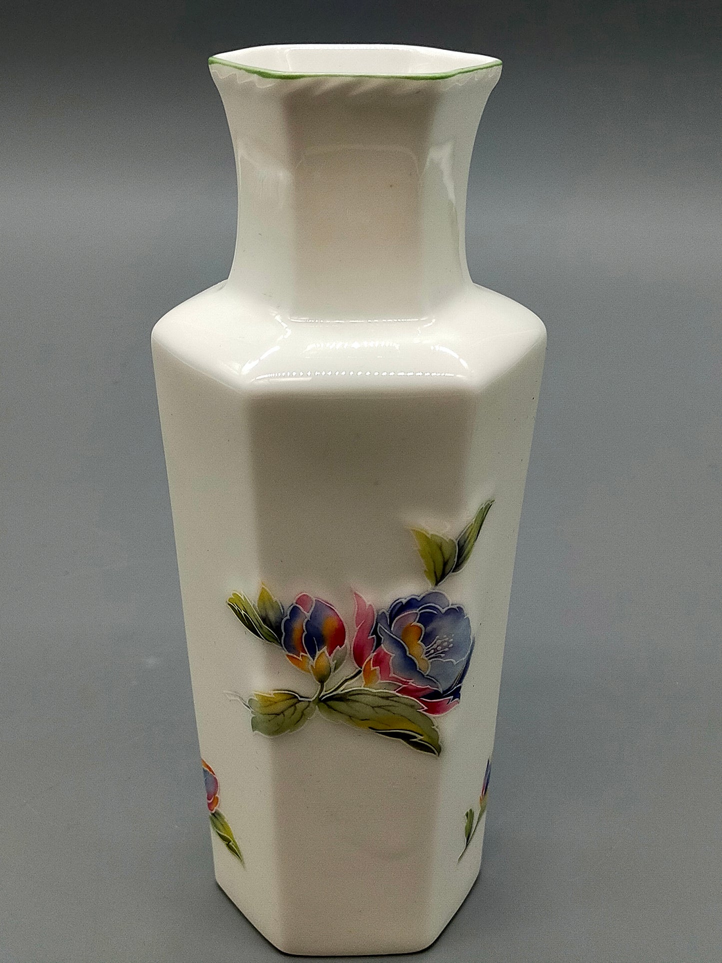 Aynsley Celeste Hexagonale Porzellan Vase Florales Vintage Design