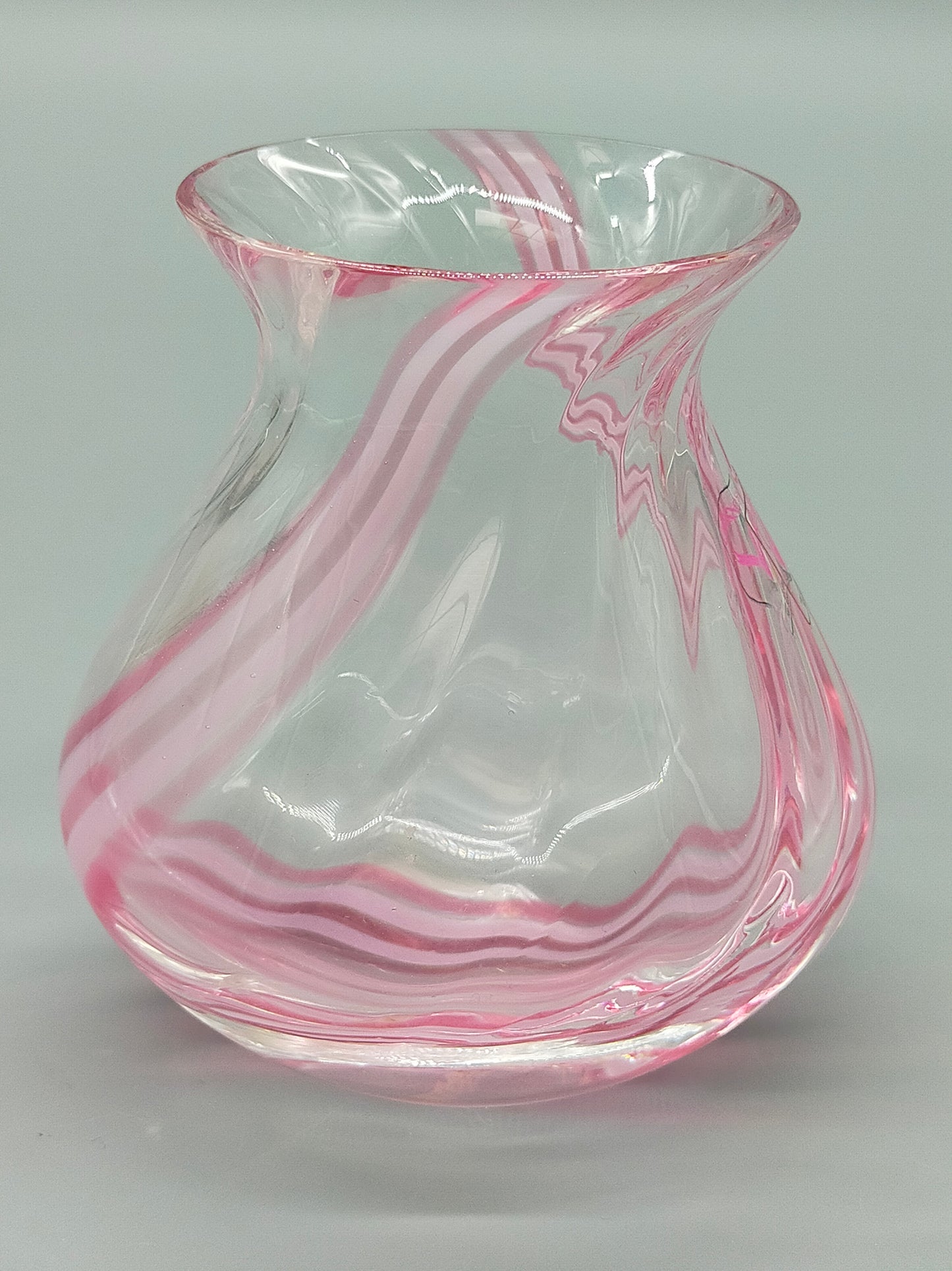 Caithness Rondo Glas Vase Pink-Weißer Wirbel aus Schottland