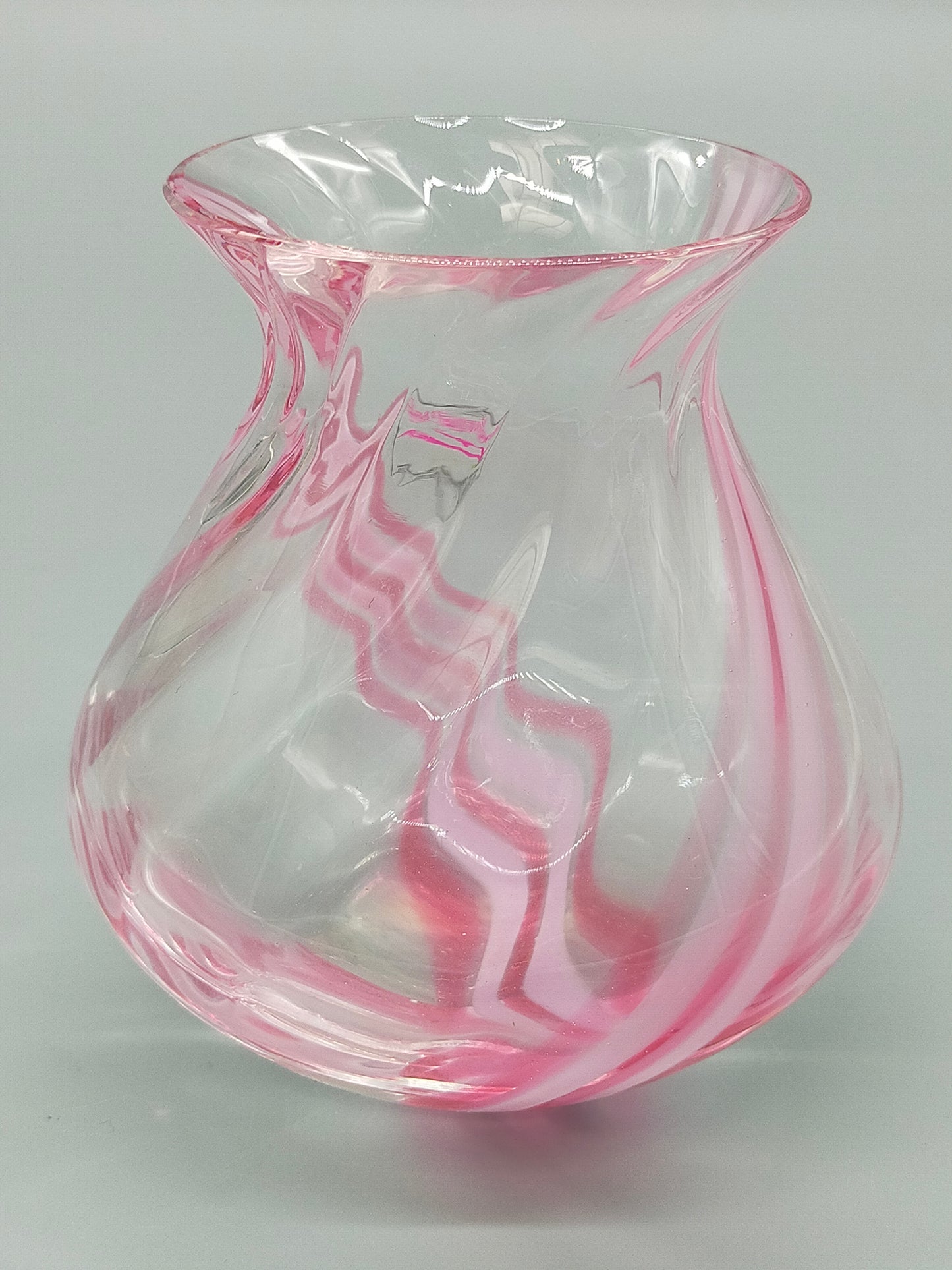 Caithness Rondo Glas Vase Pink-Weißer Wirbel aus Schottland