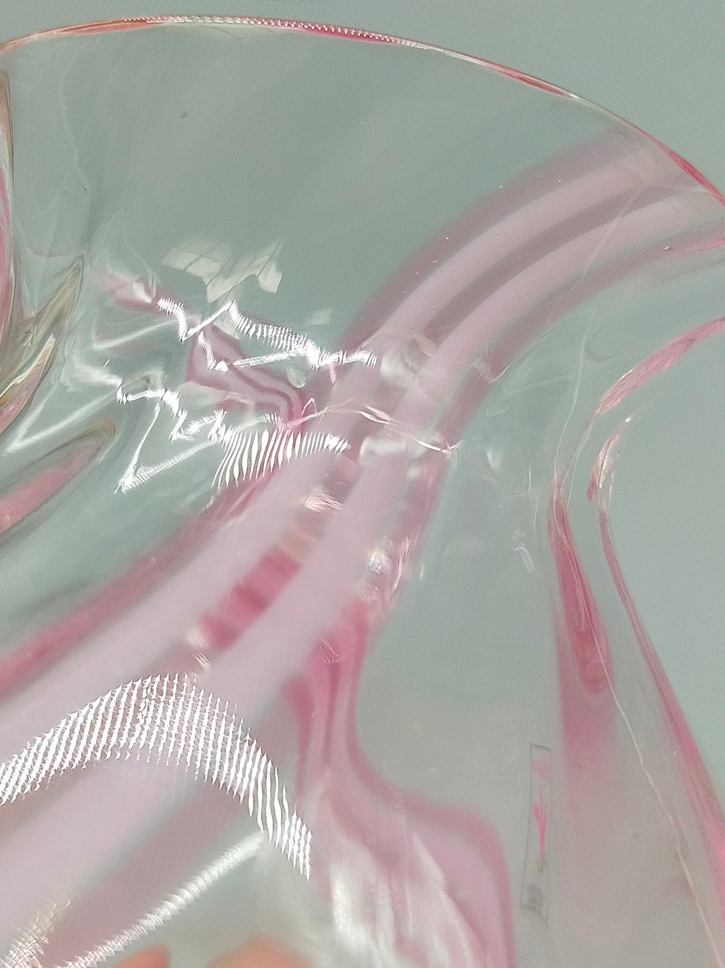 Caithness Rondo Glas Vase Pink-Weißer Wirbel aus Schottland