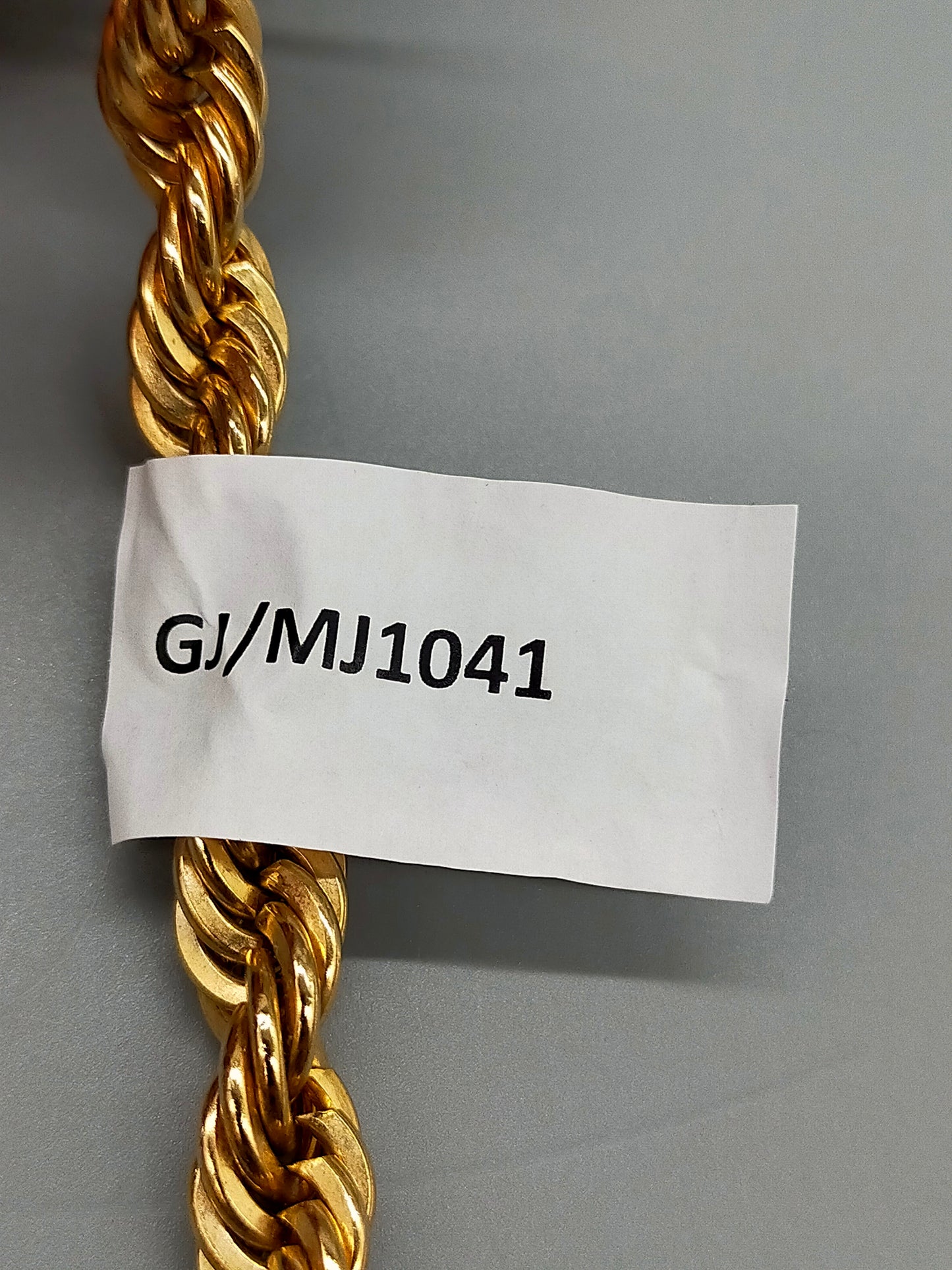 Klassische Kordelkette in Gold-Optik Eleganter Schmuck für jeden Anlass