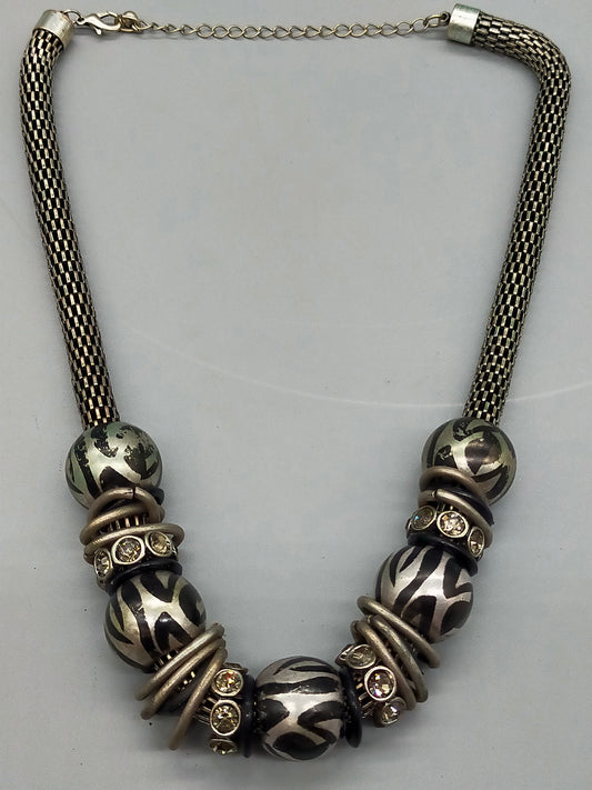 Auffällige Statement Kette Modischer Ethno Stil mit Zebra Muster