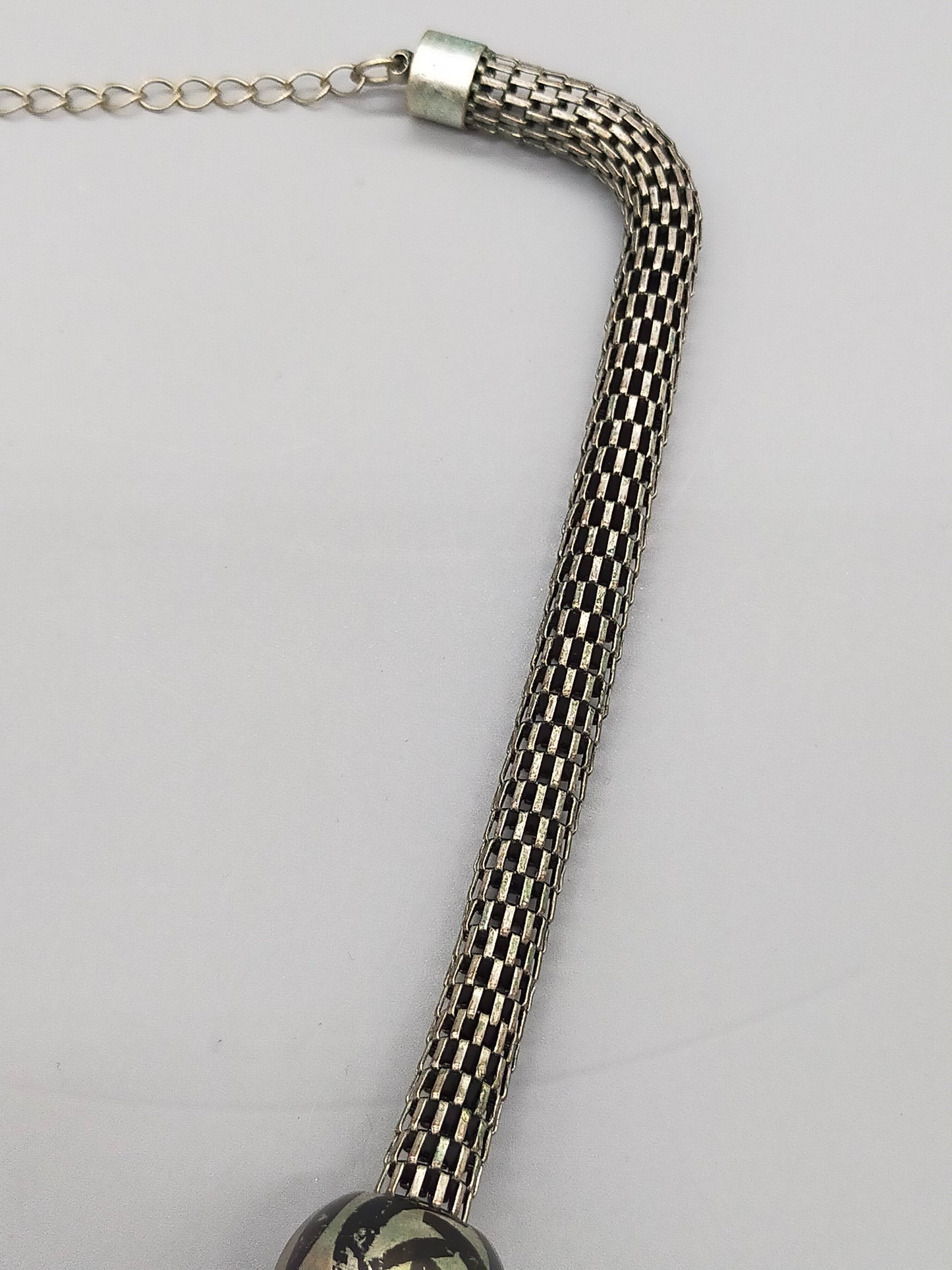 Auffällige Statement Kette Modischer Ethno Stil mit Zebra Muster