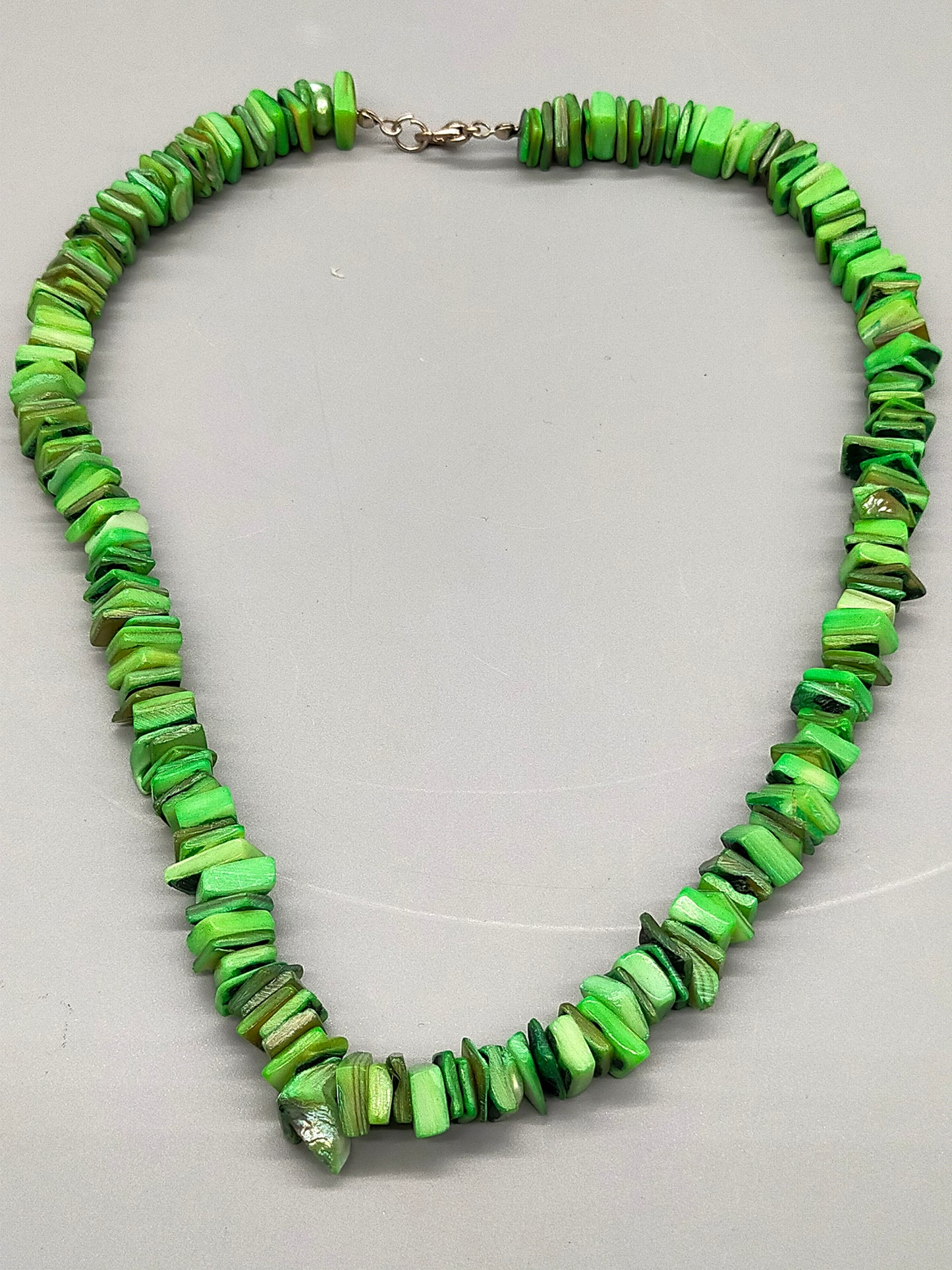 Auffällige Grüne Perlmutt Kette Modischer Muschelschmuck