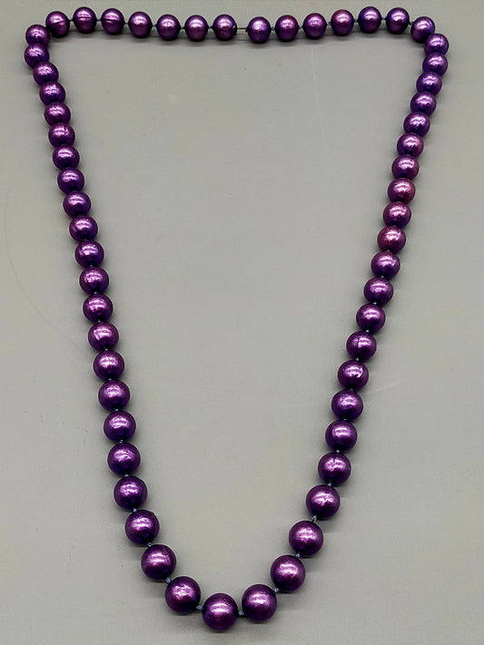 Elegante lila Perlenkette Klassische Damen Stil