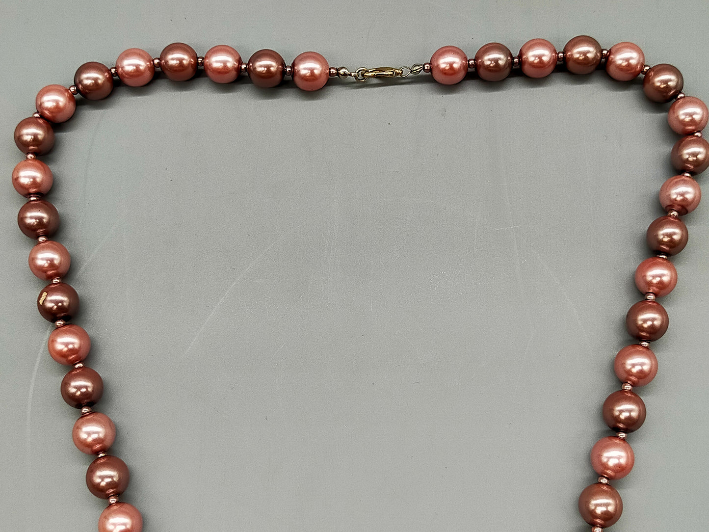 Edle Perlen Kette in Rosé und Braun