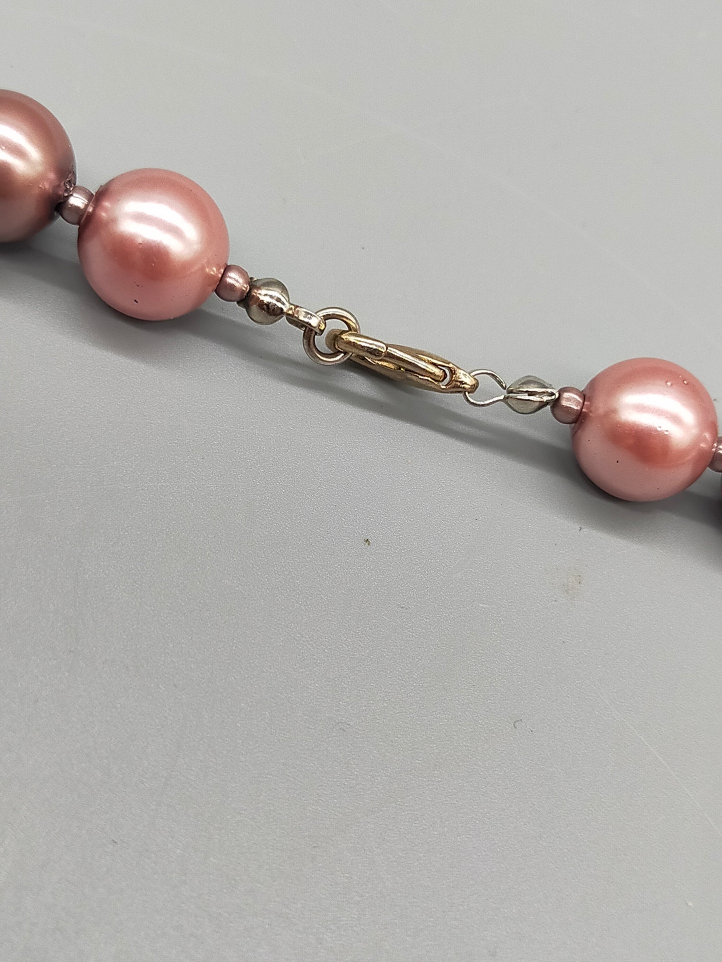 Edle Perlen Kette in Rosé und Braun