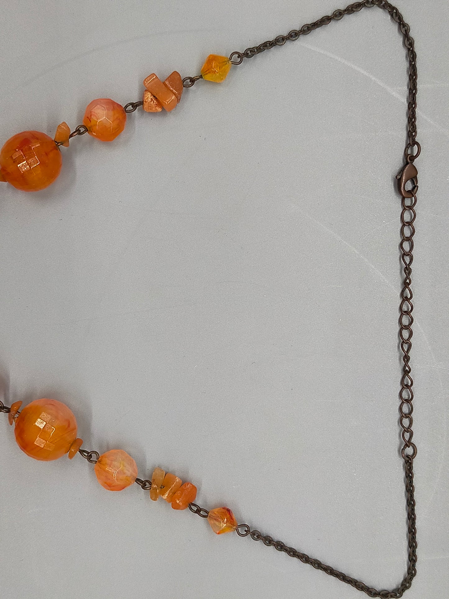 Elegante Damen Kette mit bernsteinfarbenem Stein Vintage Stil