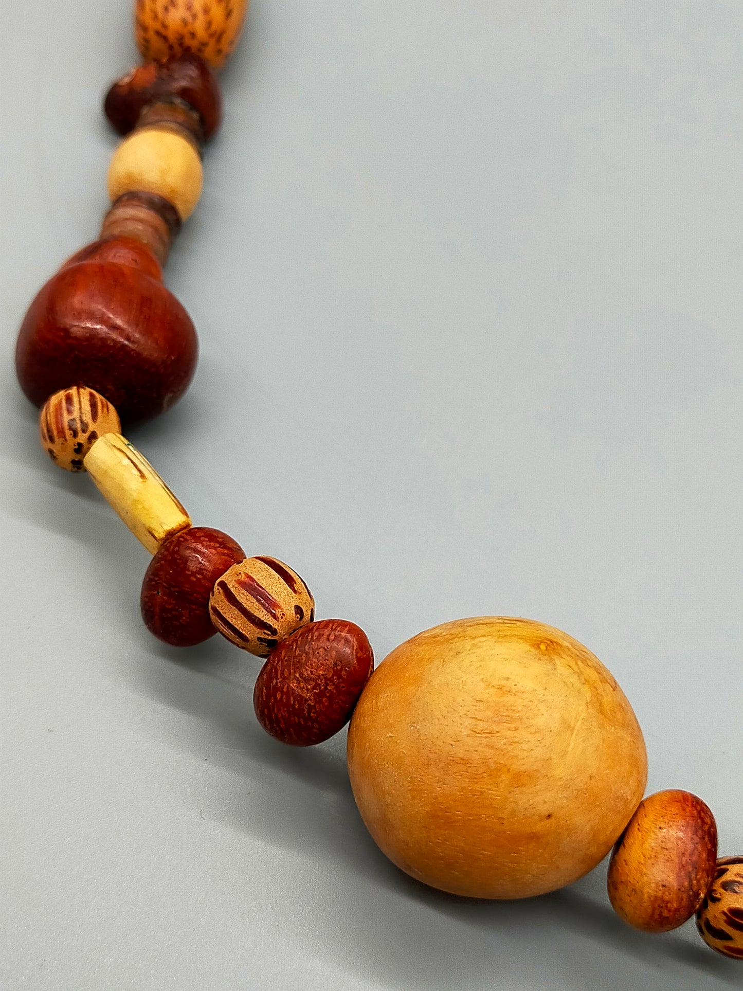 Rustikale Holz Kette Natürliche Holzperlen im Boho-Stil
