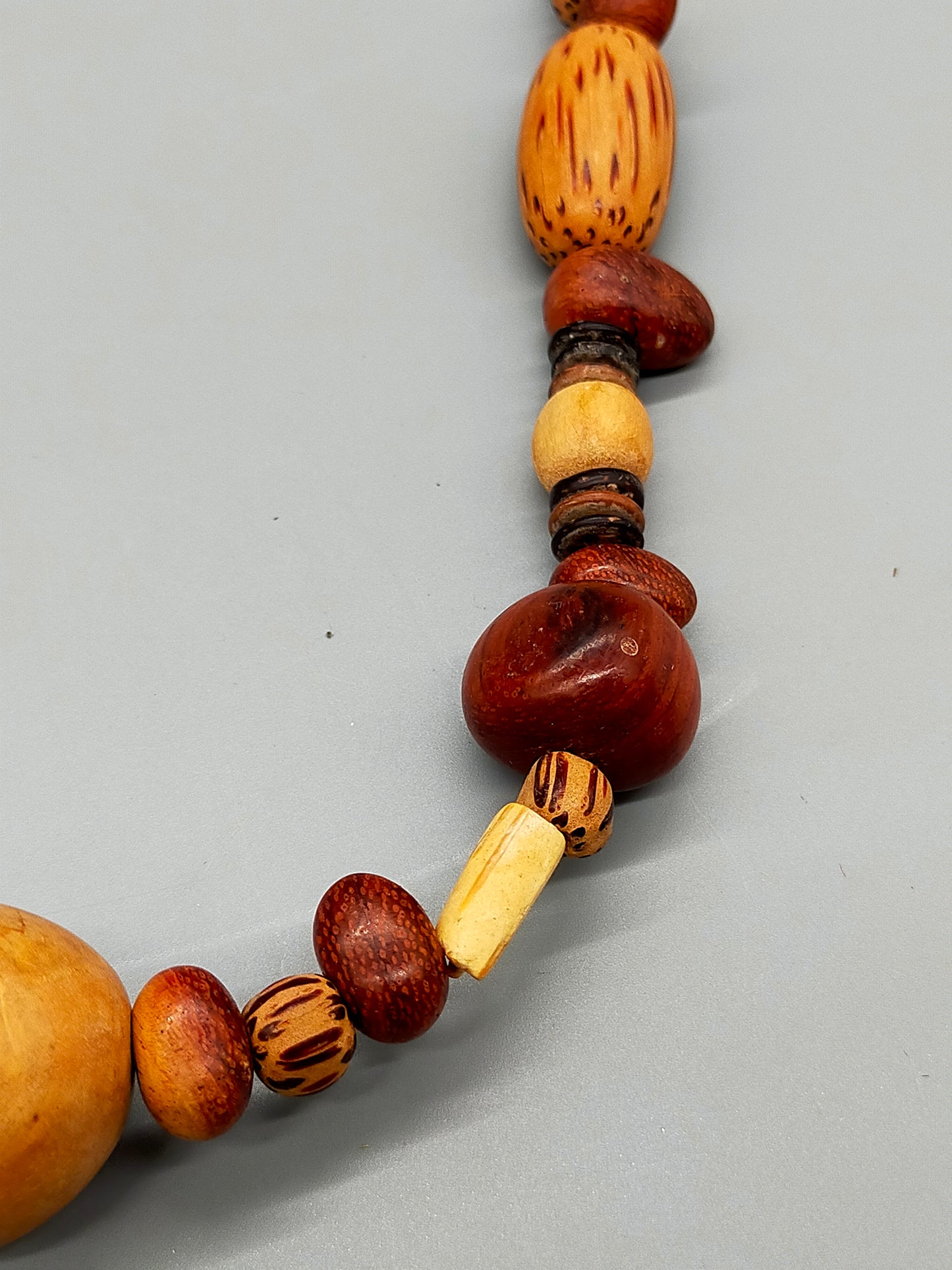 Rustikale Holz Kette Natürliche Holzperlen im Boho-Stil