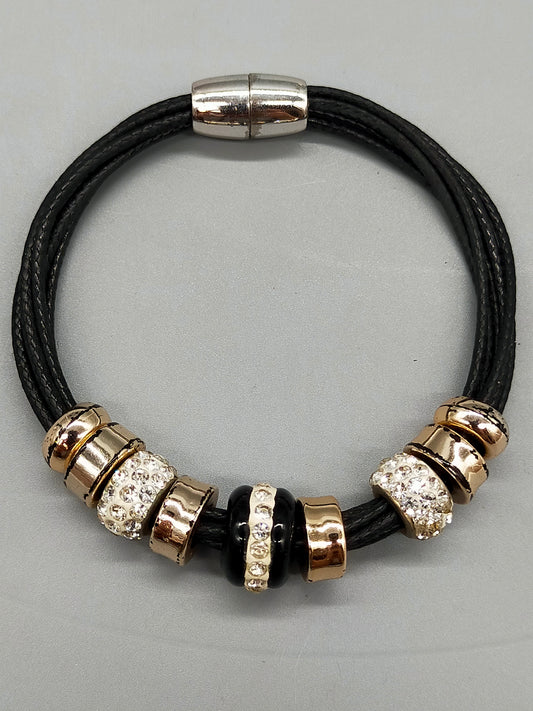 Modisches Multistrand Damen Armband in Schwarz mit Kristallen