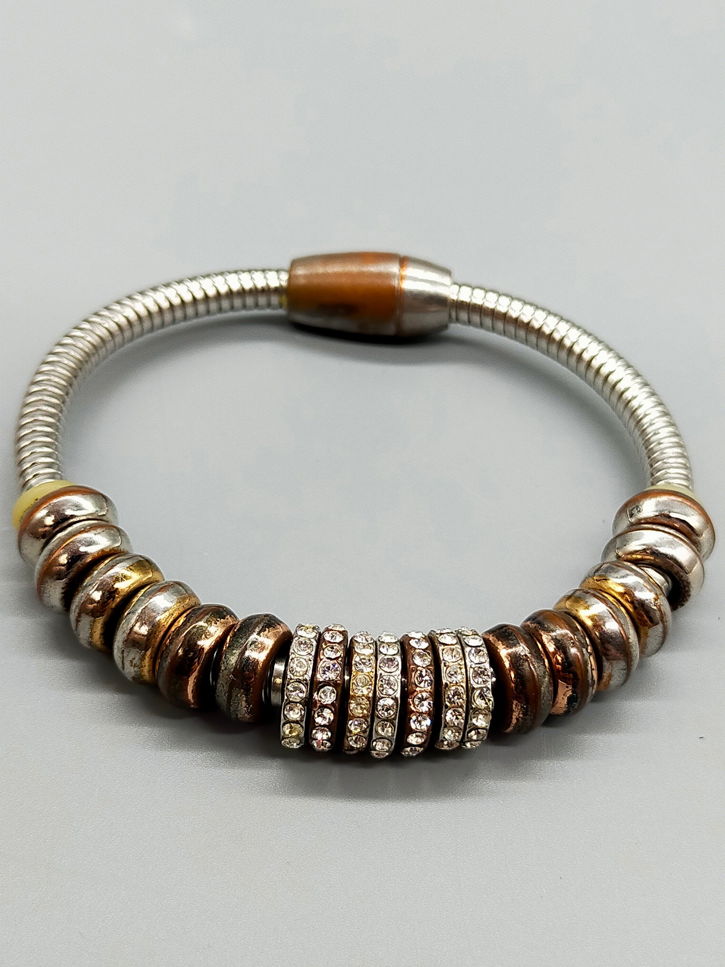 Modernes Damen Armband im Bicolor-Design mit Strass