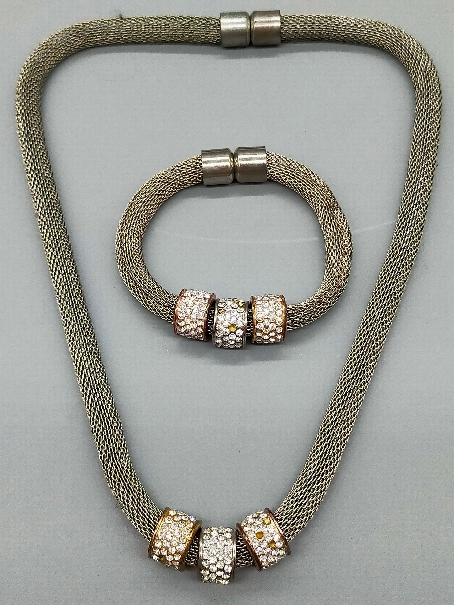 Exklusives Modeschmuck Set Kette und Armband Funkelndes Design