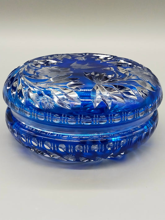 Edle Bleikristall Dose mit Deckel Blau Elegante Bonboniere mit Blumenschliff