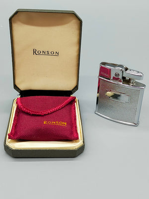 Vintage Ronson Cadet Benzinfeuerzeug mit Originalbox